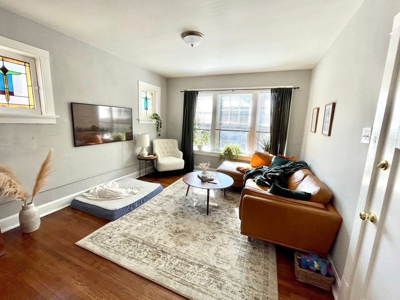 4535 Flad Ave #2E - Photo 6 of 24