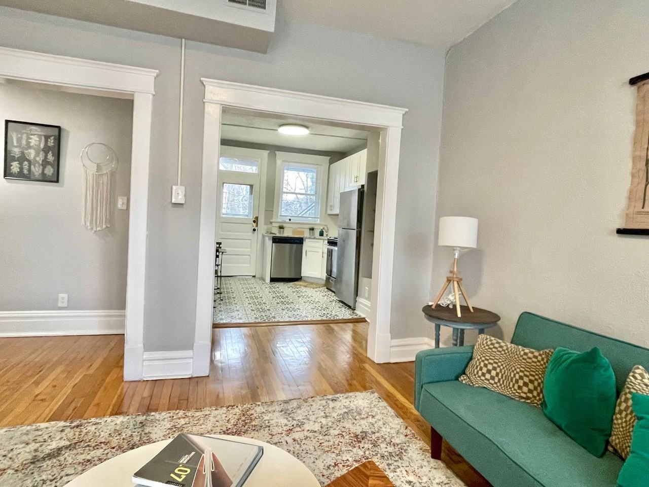 4205 Botanical Ave #2E - Photo 4 of 17