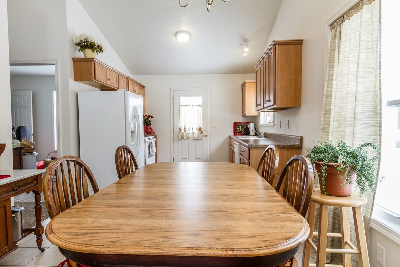 35 Arthurian Way - Photo 3 of 13