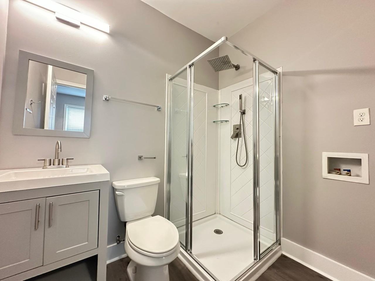 304 E Ontario St - Photo 6 of 7