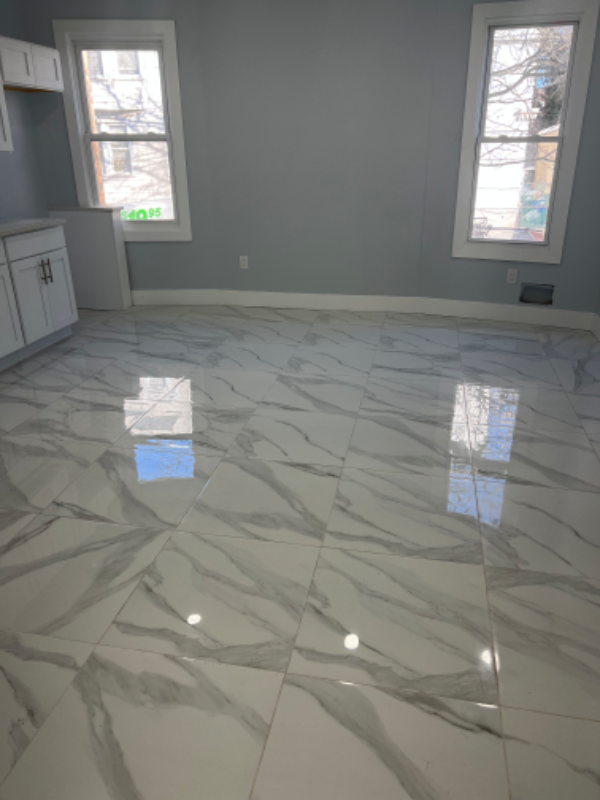 675 Summer Ave - Photo 5 of 20