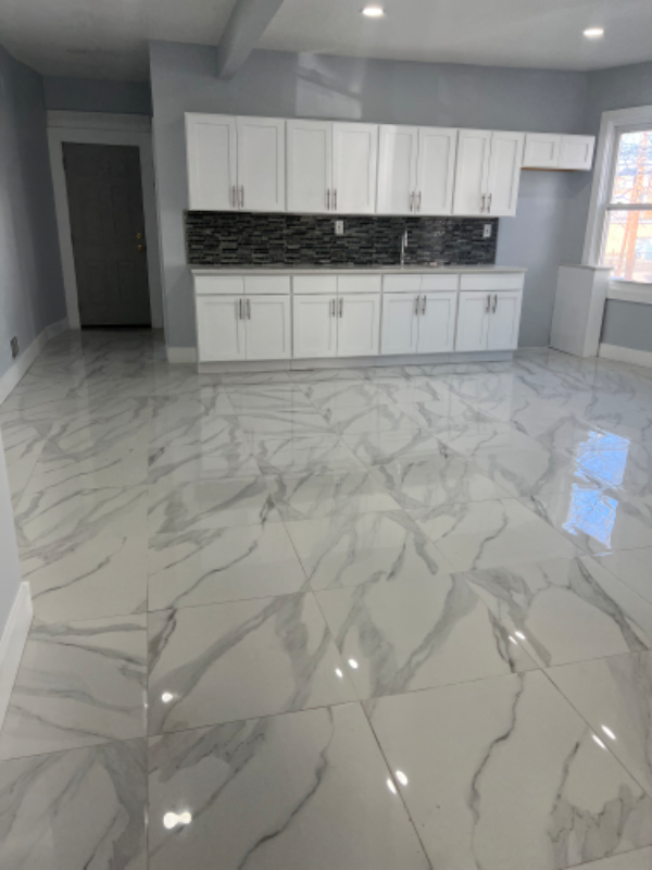 675 Summer Ave - Photo 6 of 20