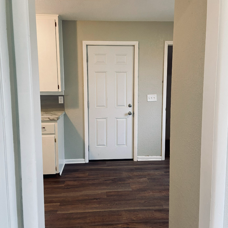 1621 W Crawford St - Photo 4 of 17