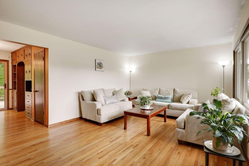 656 17th Ave Nw - Photo 4 of 41