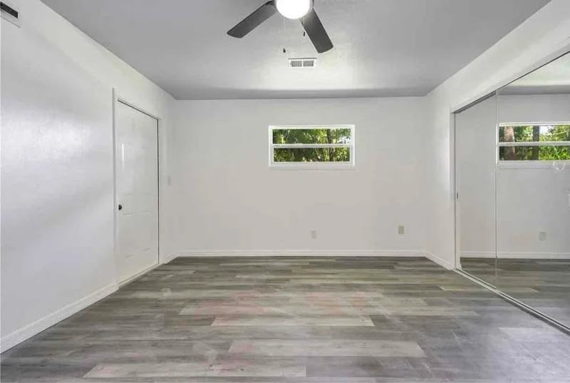 616 5th St - Photo 2 of 7