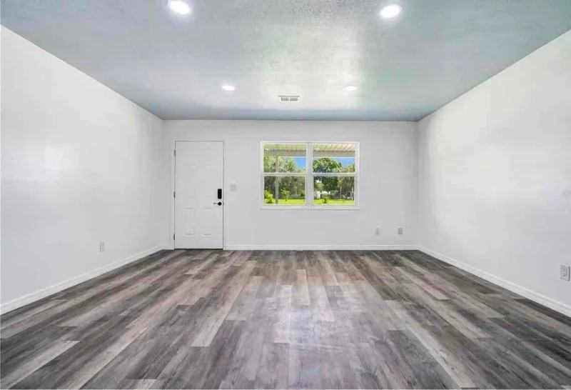 616 5th St - Photo 5 of 7