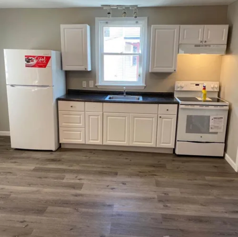 46 Linden St - Photo 2 of 3