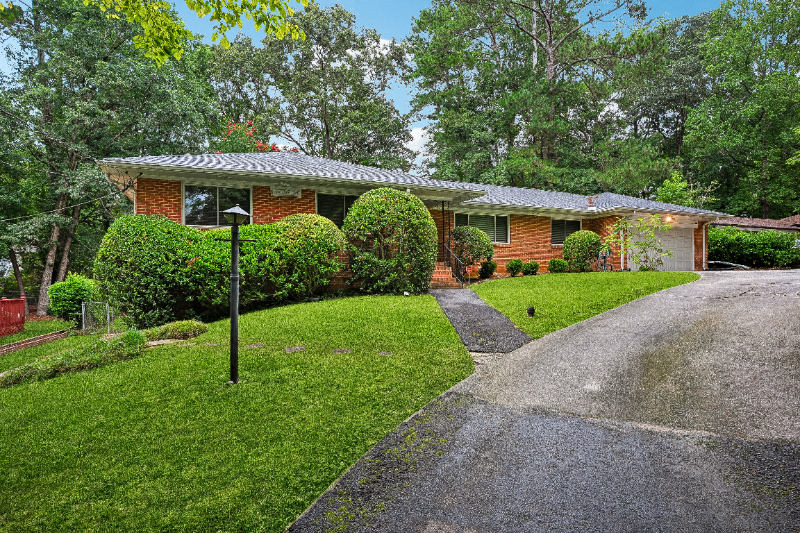 703 Waterford Rd Nw - Photo 2 of 20