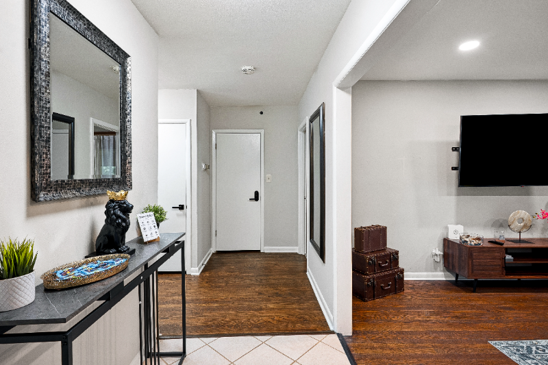 703 Waterford Rd Nw - Photo 3 of 20