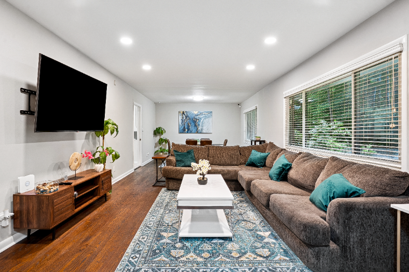 703 Waterford Rd Nw - Photo 4 of 20