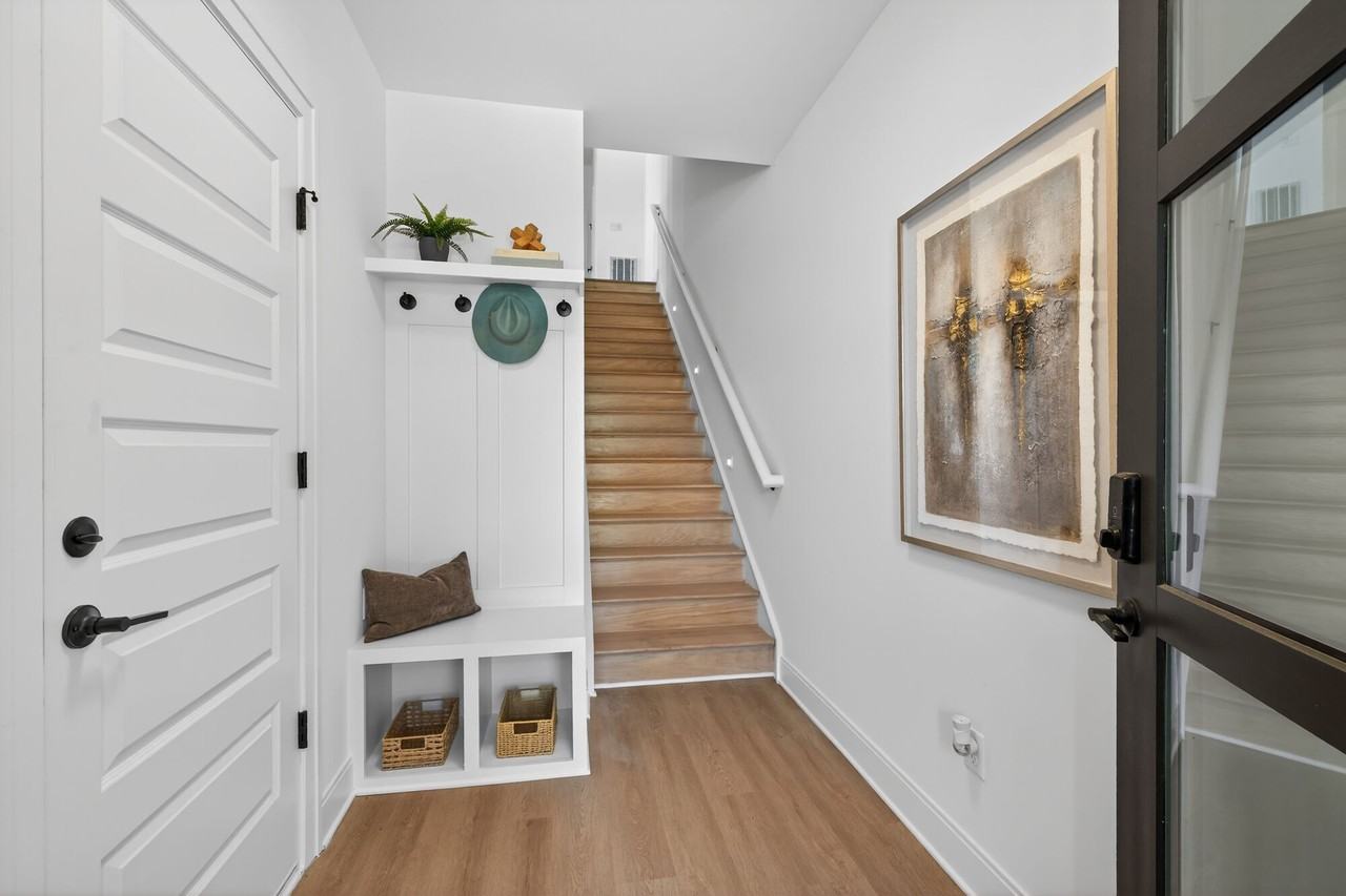 Ballantyne Townhomes at Elm - Photo 5 of 30