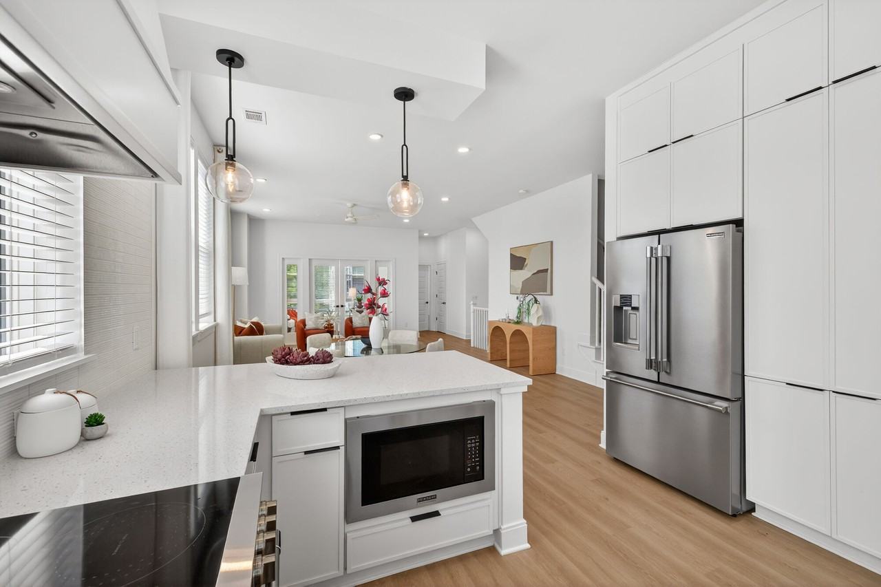 Ballantyne Townhomes at Elm - Photo 3 of 23