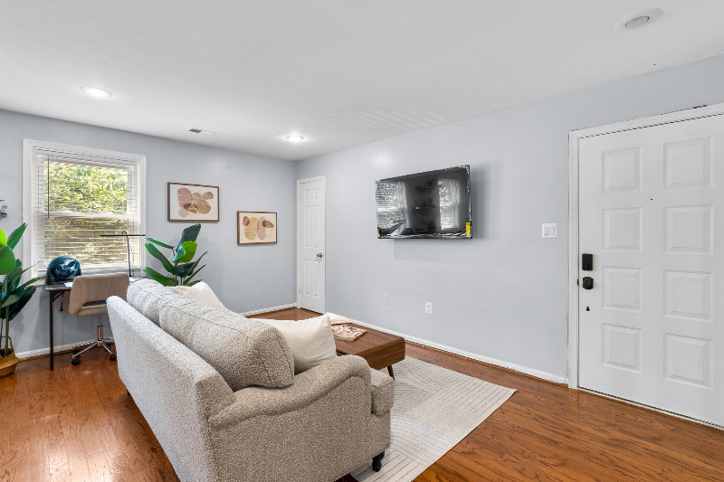 11770 Carriage House Dr - Photo 2 of 12