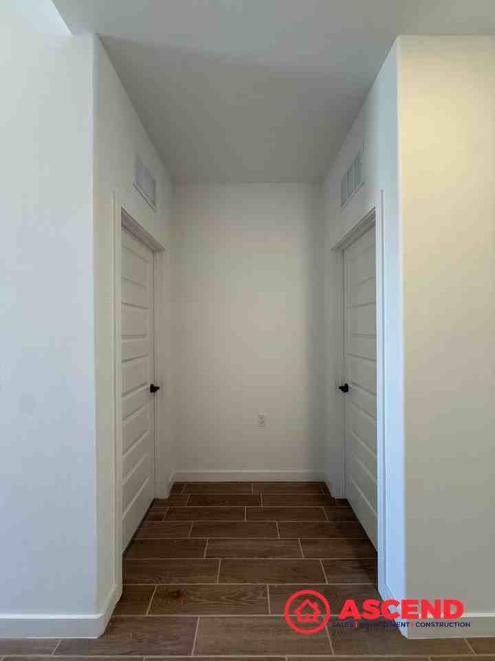 8403 Killary Harbor Ave - Photo 3 of 28