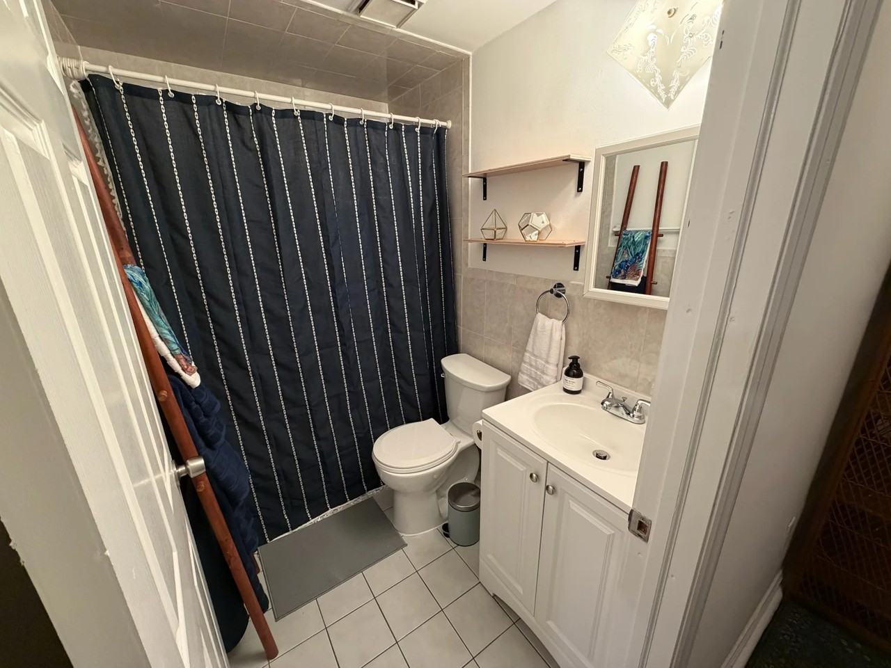 135 Sussex St #1 - Photo 7 of 8