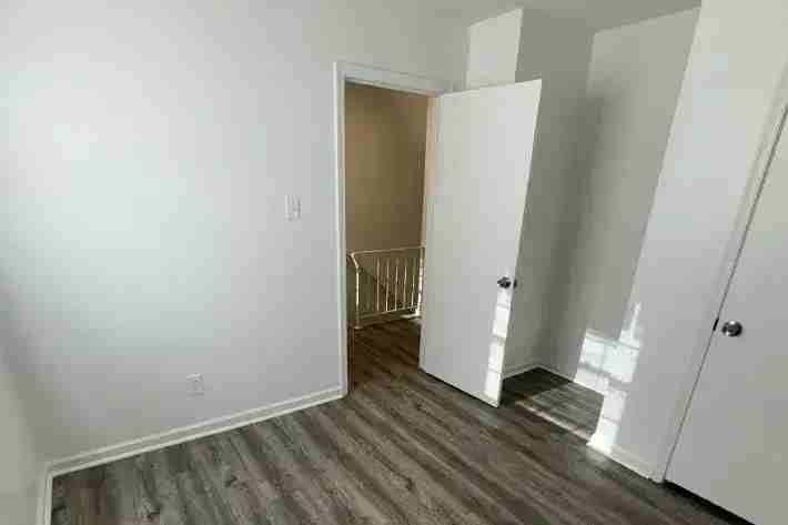 Branders Bridge Apartments - Photo 4 of 8