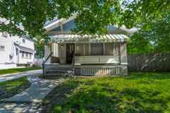 881 Beardsley St - Photo 1 of 1