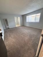 featured image of 4210 4210&4220 Payne Avenue