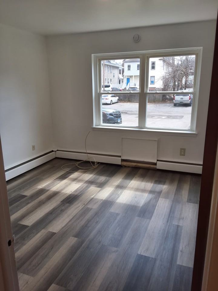 211 Birdseye St #2A2 - Photo 7 of 10