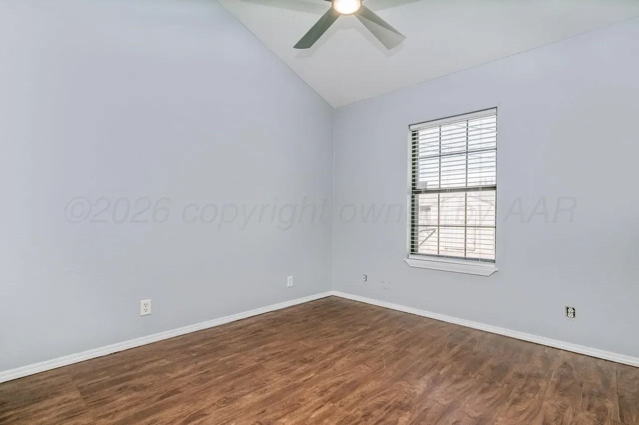 3707 Se 27th Ave - Photo 5 of 16