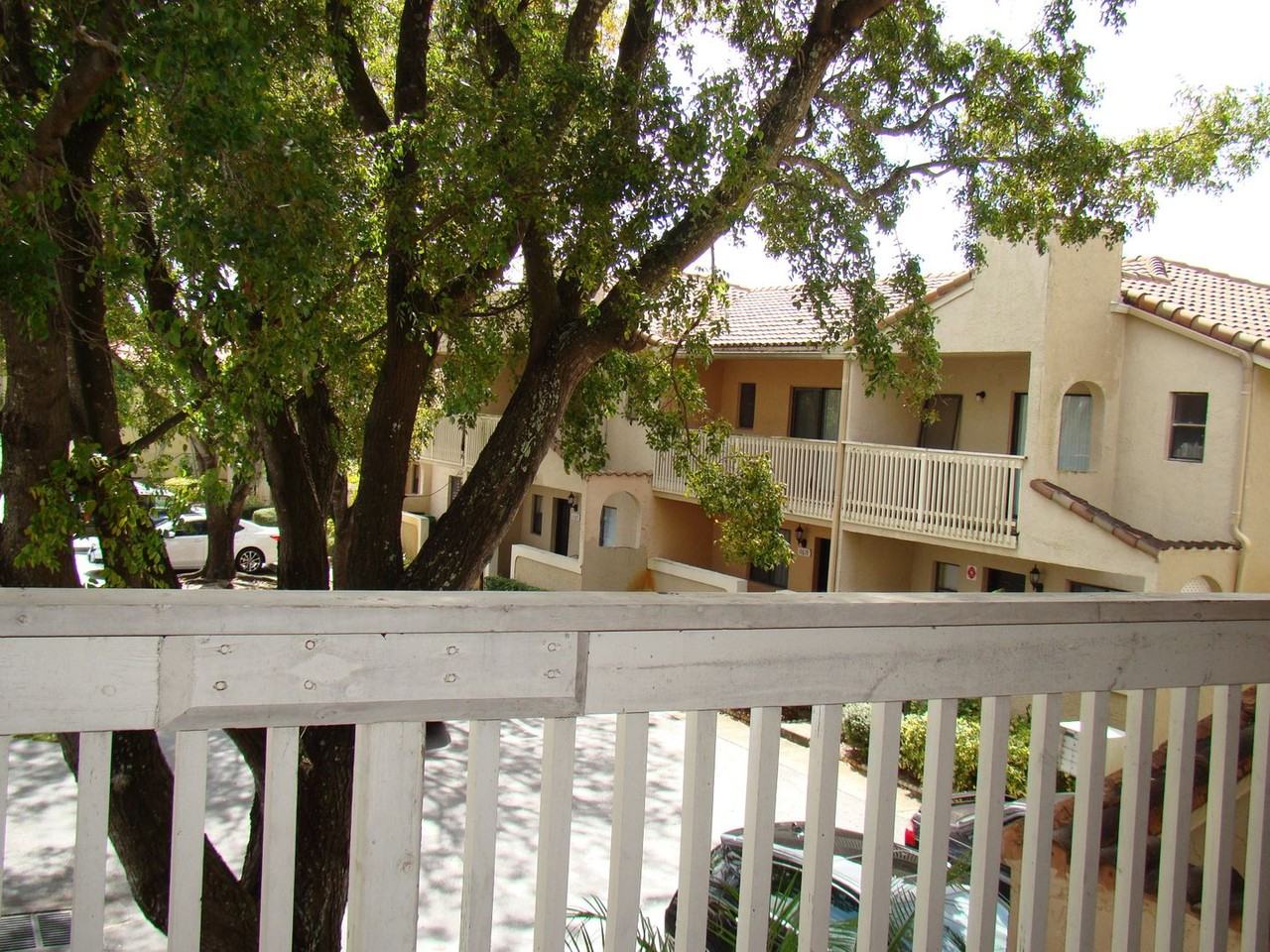 11609-11633 NW 25th Street - Photo 7 of 17