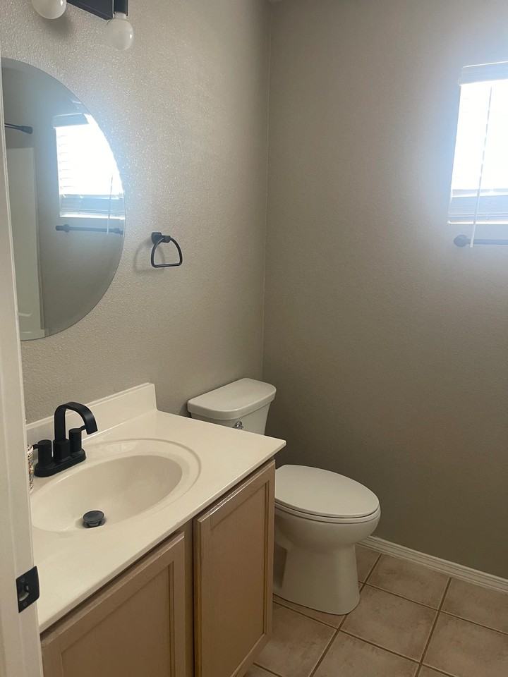 3417 Stony Meadows Cir Ne - Photo 5 of 15