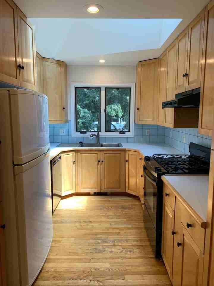 1714 Mariposa Ave - Photo 7 of 21