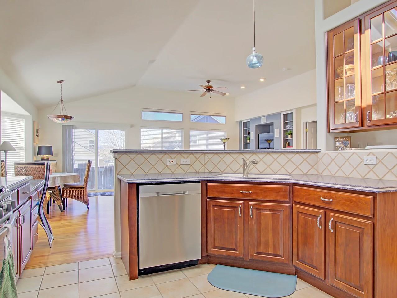 5124 Lone Star Pl - Photo 4 of 15