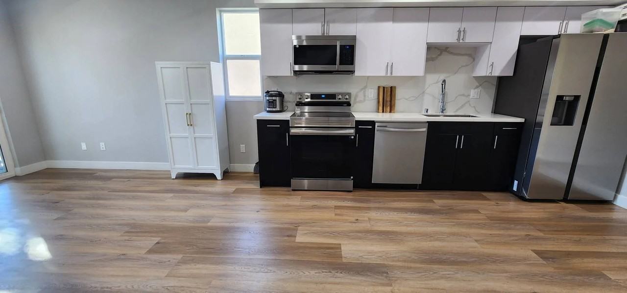 117 S Rampart Blvd #1-2 - Photo 4 of 11