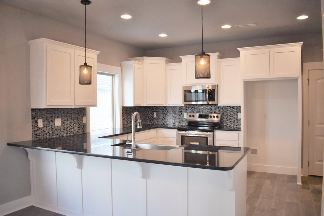 652 N Malbec Rd - Photo 4 of 25