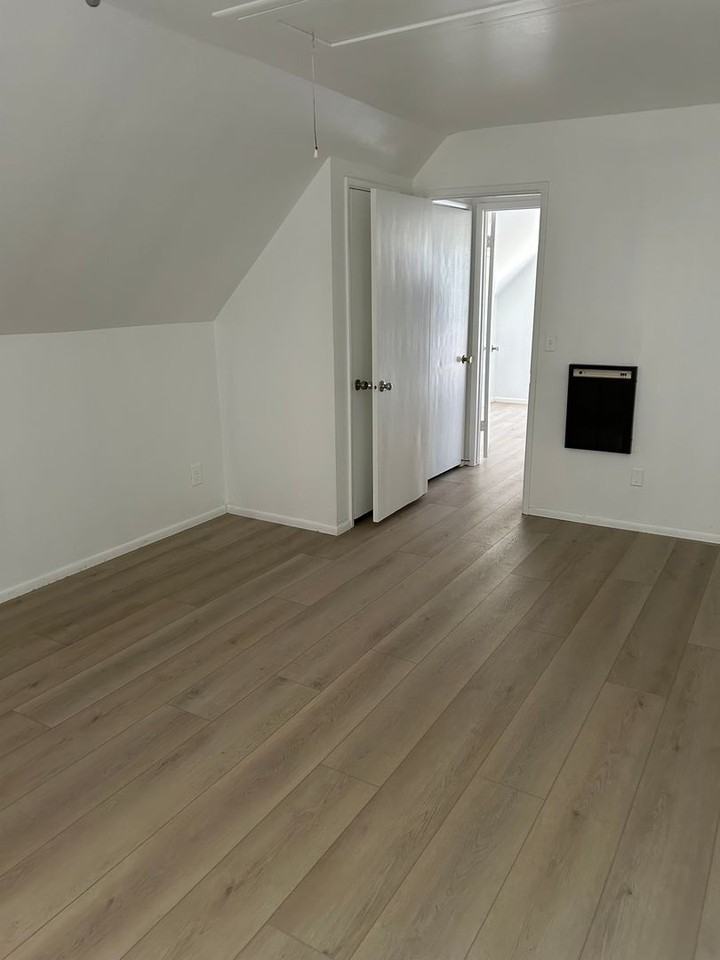 700 E Reindeer Dr - Photo 4 of 25