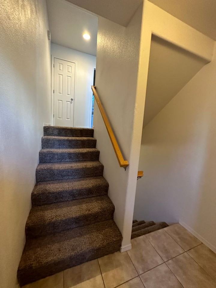 4903 Porlier Ln - Photo 3 of 38