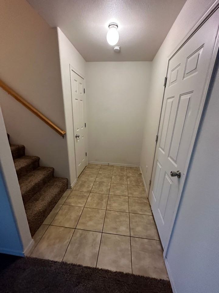 4903 Porlier Ln - Photo 6 of 38