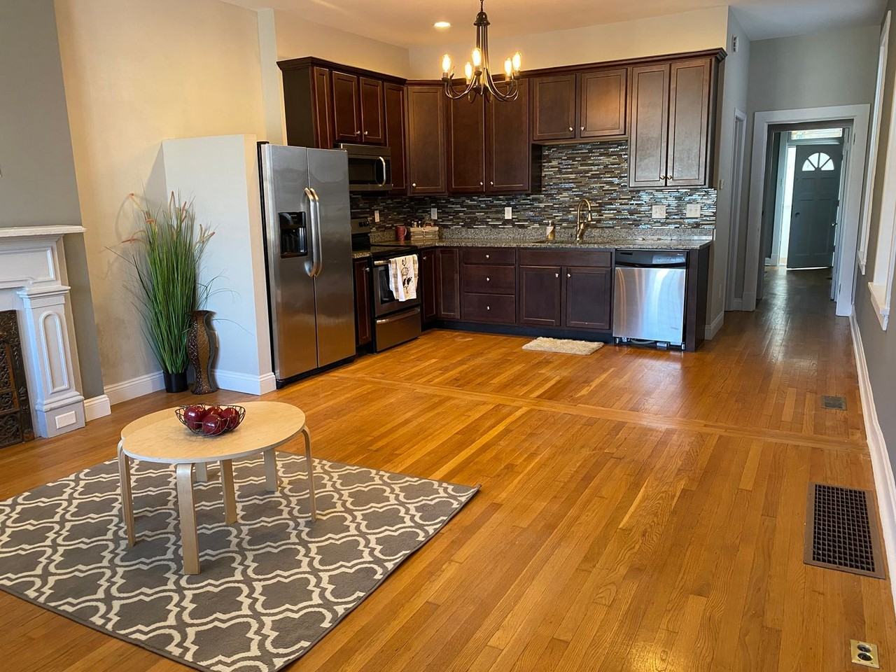 2234 Edwards St - Photo 2 of 22