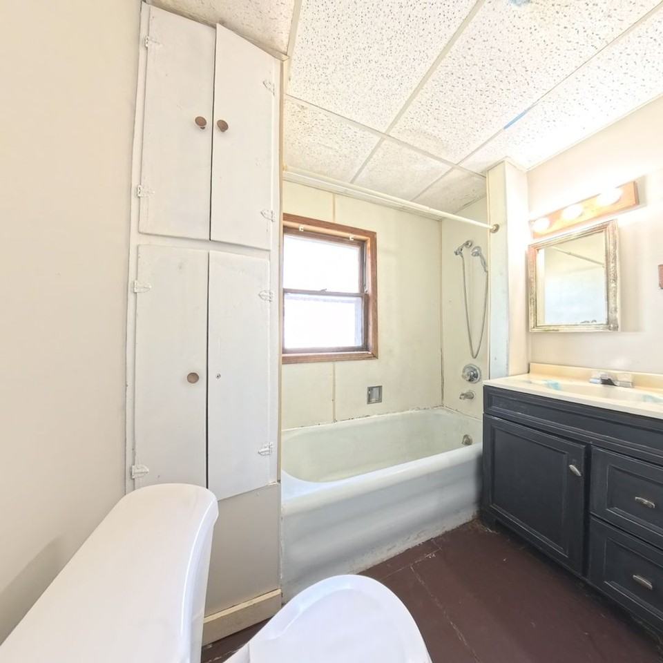 2906 State Ave - Photo 7 of 15