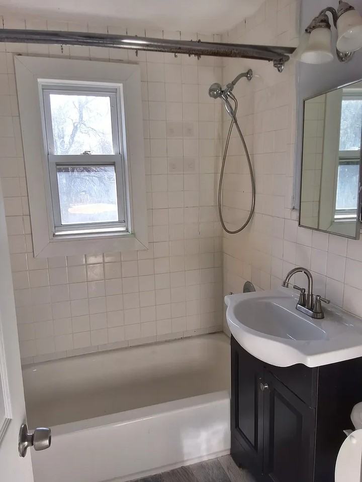 638 Cora Pl #2 - Photo 6 of 8