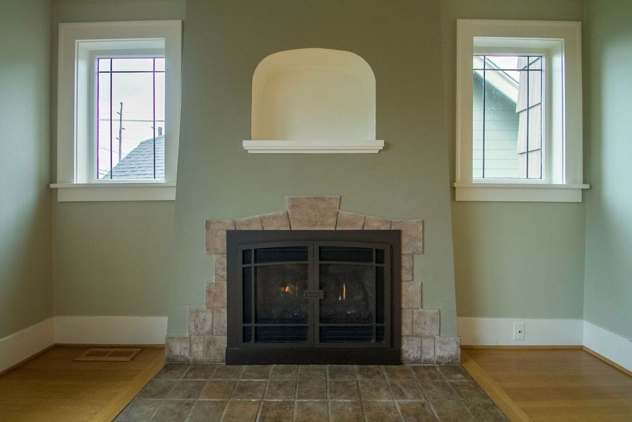 514 Ne 80th St - Photo 3 of 27