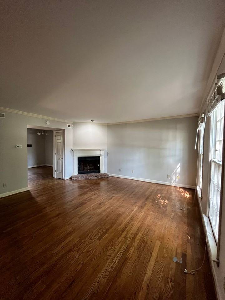 1931 18th Ave S - Photo 4 of 7