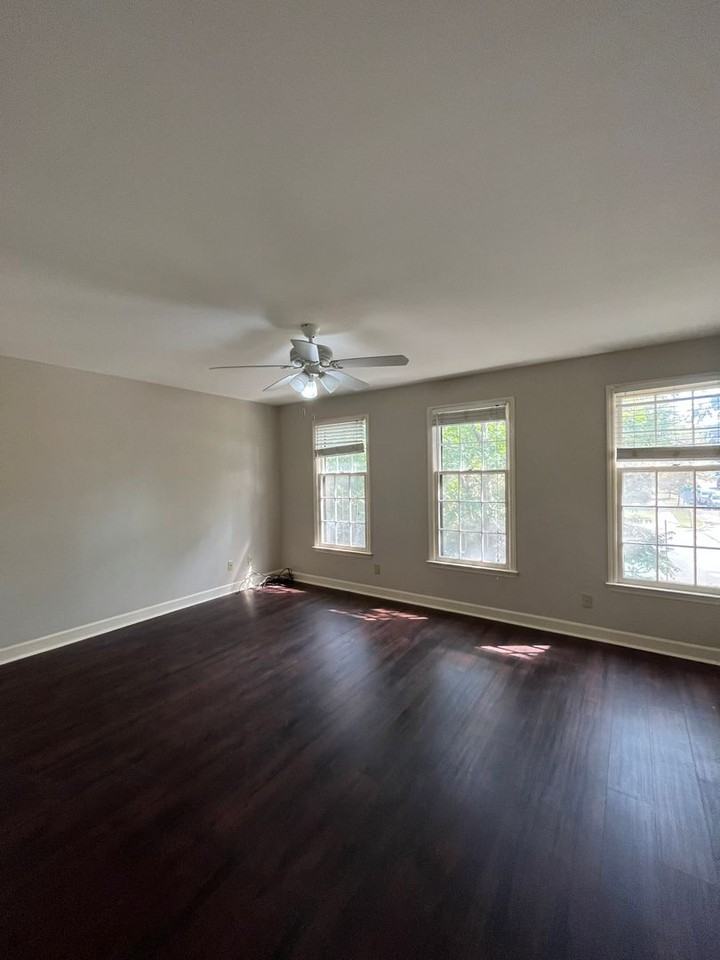 1931 18th Ave S - Photo 6 of 7