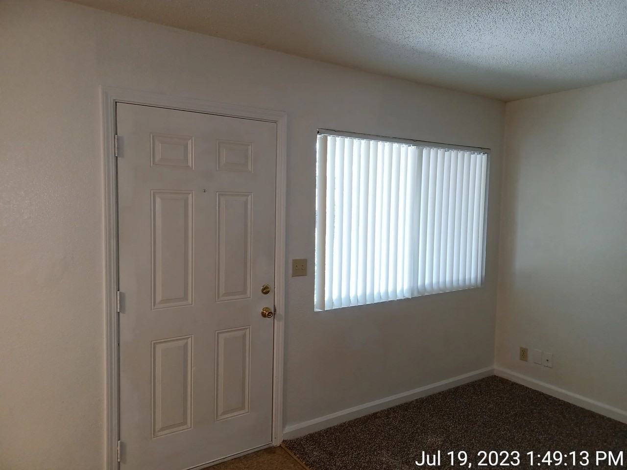 208 W Dakota Ave #208C - Photo 5 of 16