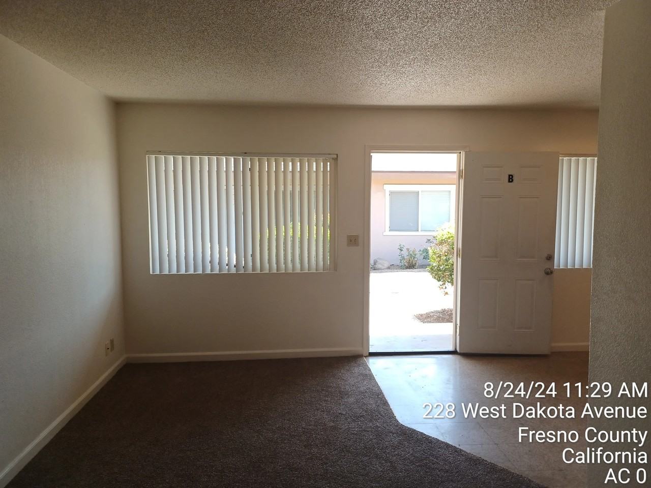 208 W Dakota Ave #208C - Photo 6 of 16