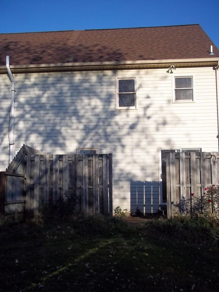 223 Cross Keys Dr - Photo 2 of 14