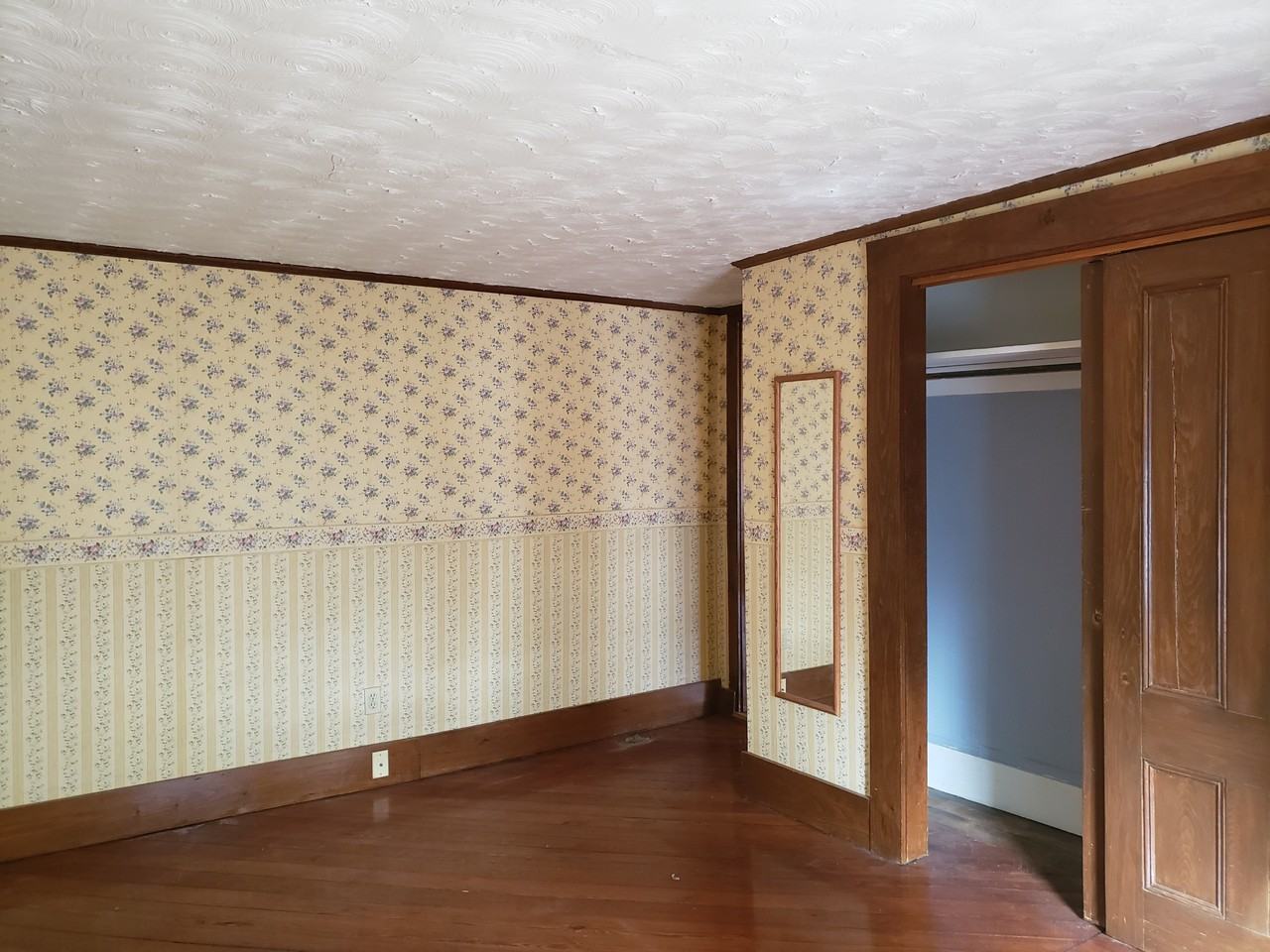 8 Sewall St #1 - Photo 7 of 10