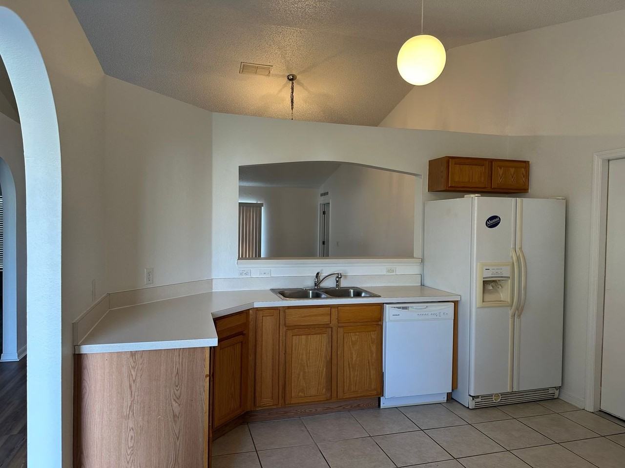 1263 Comerwood Dr - Photo 5 of 19