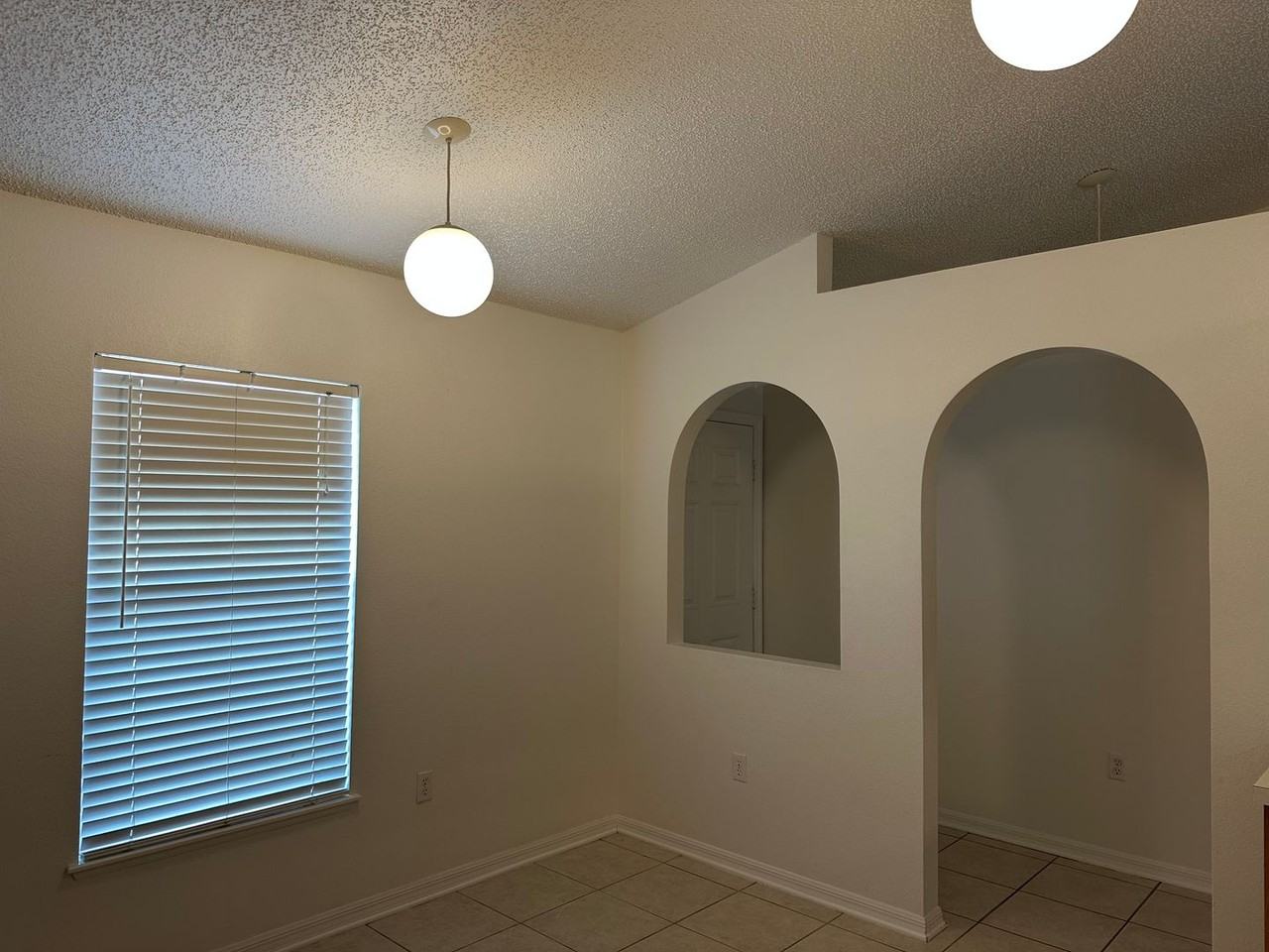 1263 Comerwood Dr - Photo 6 of 19