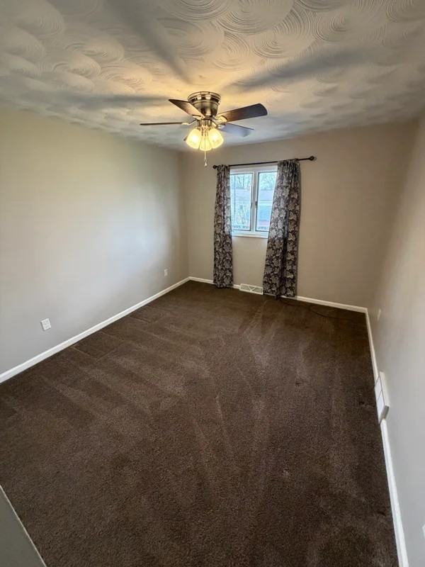 1132 Keller Dr - Photo 3 of 9