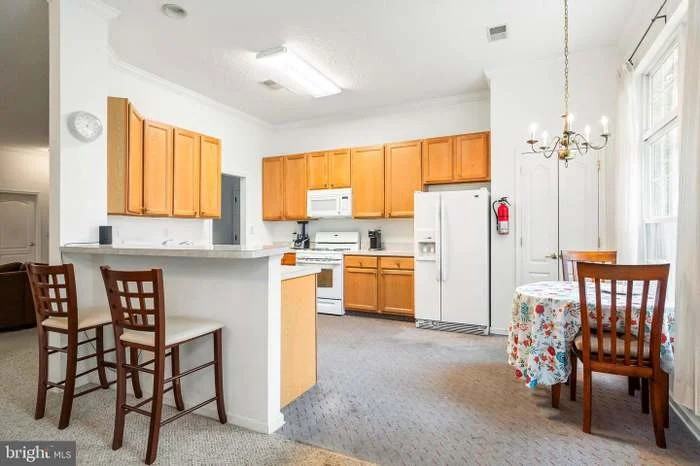 27 Summerwinds Dr - Photo 2 of 19