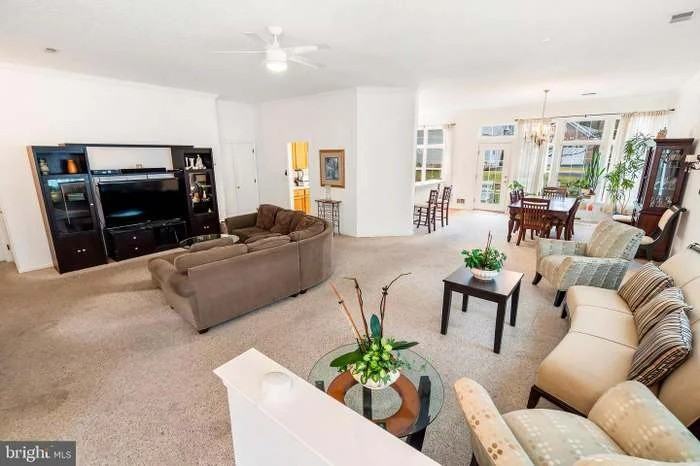 27 Summerwinds Dr - Photo 6 of 19