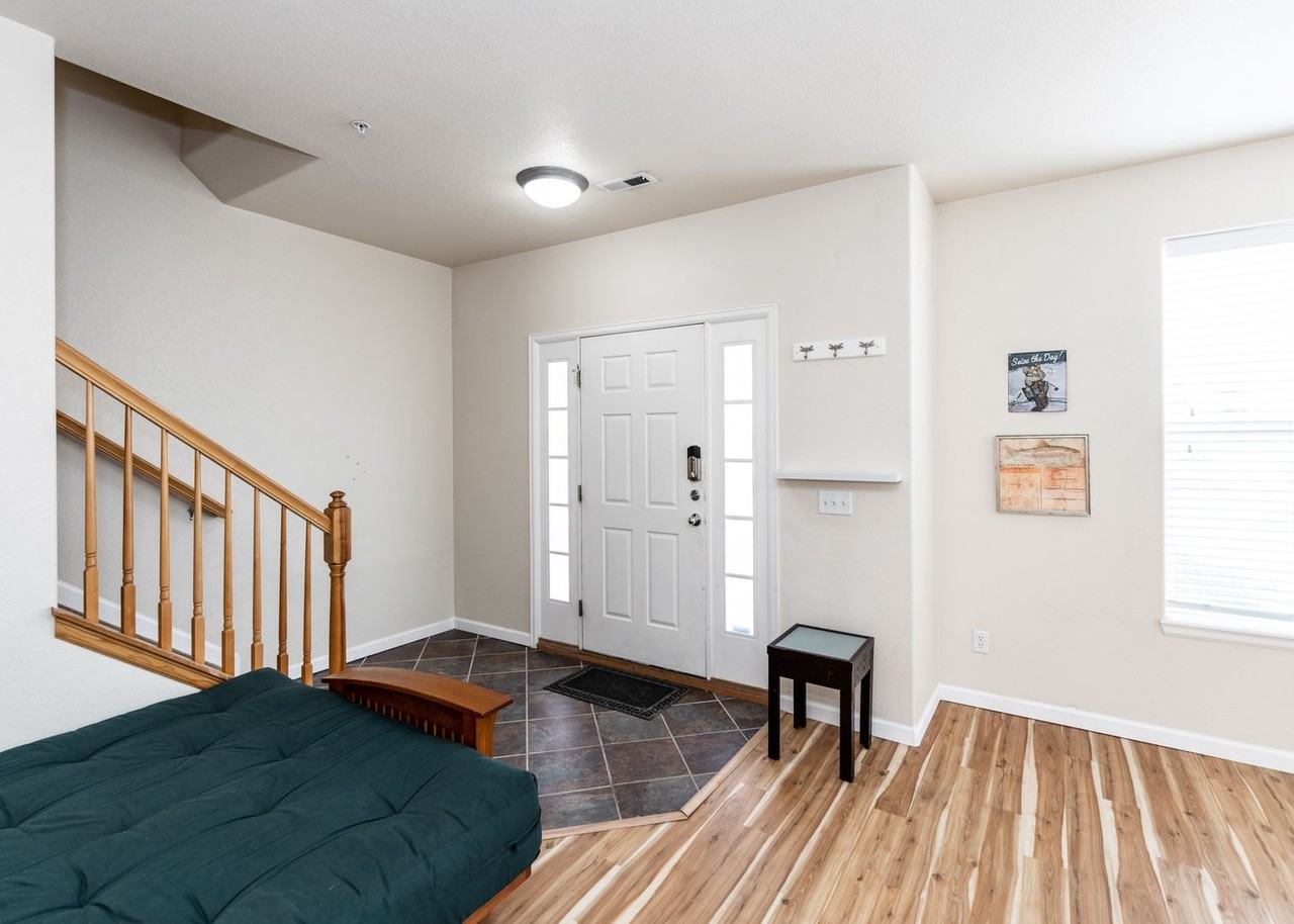 805 S Weber St - Photo 3 of 50