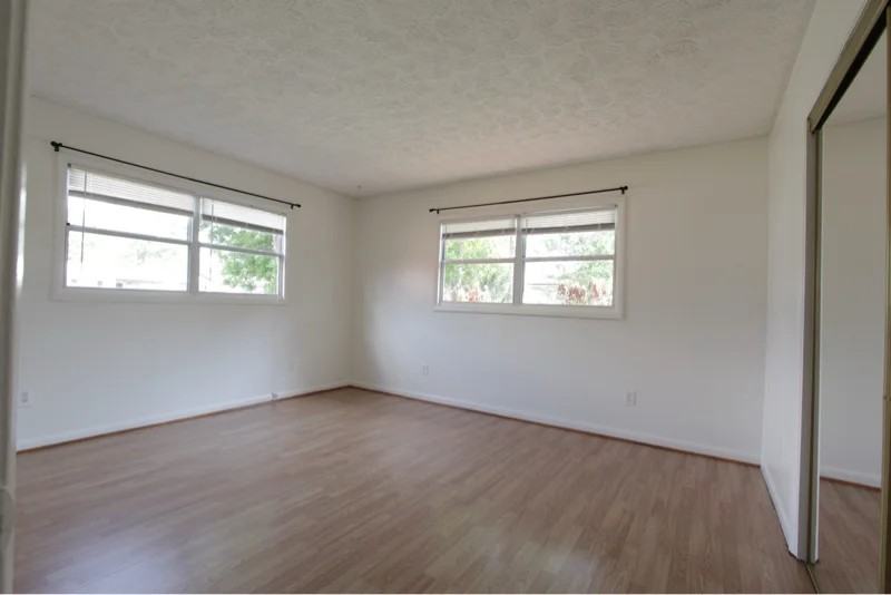 212 Tennessee Ave - Photo 4 of 10